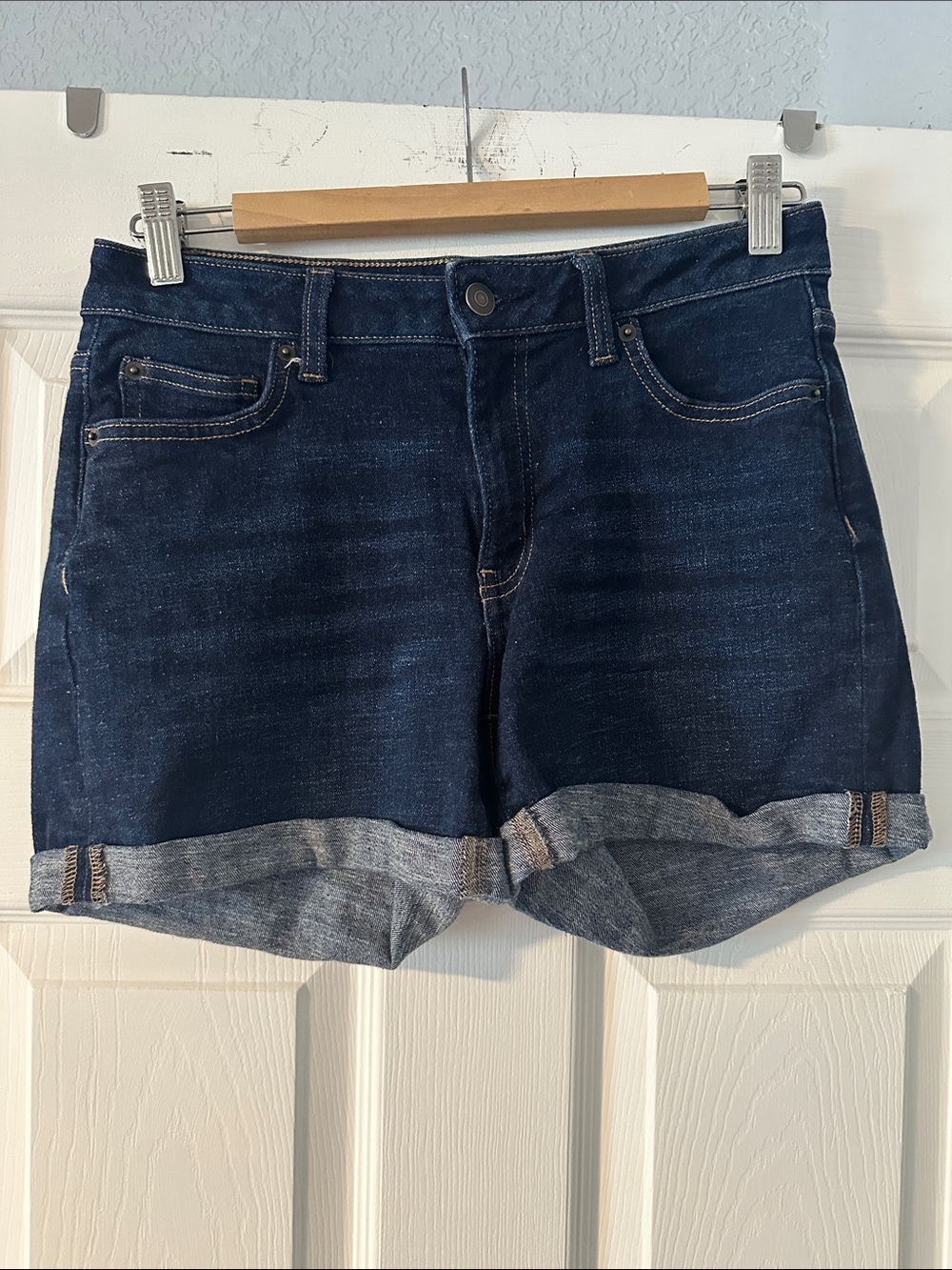 Amazon Essentials Dark Blue Rolled Cuff Jean Shorts